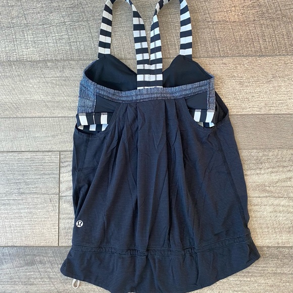 🖤 Lululemon Rest Less run built in sportsbra, bra Tank, like NEW, size 2 - Picture 6 of 8